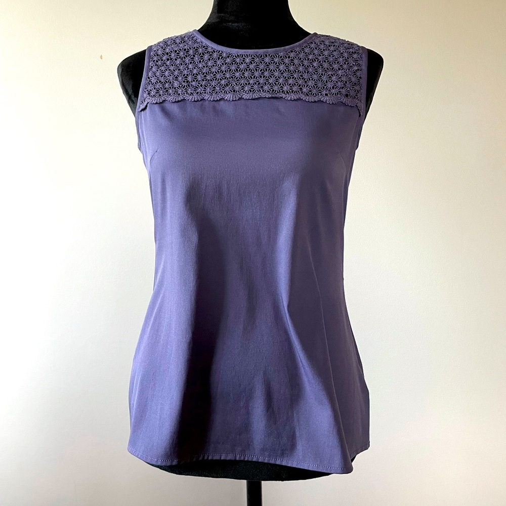Banana Republic Factory top